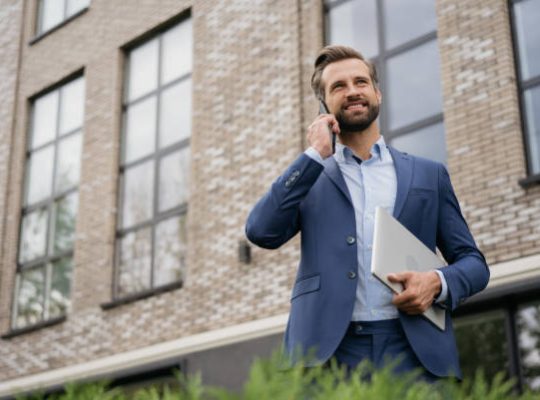 Tout d'abord, les revenus fonciers correspondent aux loyers perçus issus de biens immobiliers loués nus. Ensuite, ces revenus