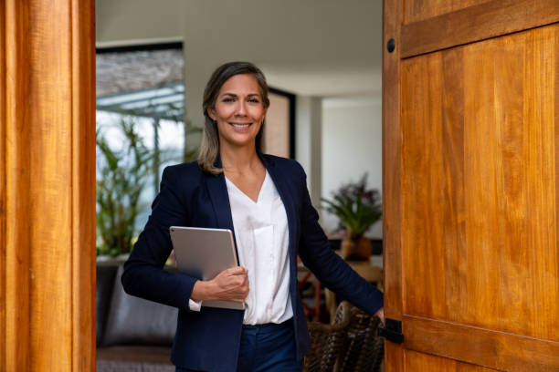 Investir dans l’immobilier permet non seulement de se constituer un patrimoine, mais aussi de réduire ses impôts. En effet,