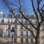 Quels équipements sont indispensables dans une location meublée touristique ?