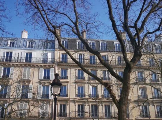 Une location meublée touristique doit répondre à des exigences précises. Elle doit offrir un confort optimal aux voyageurs.