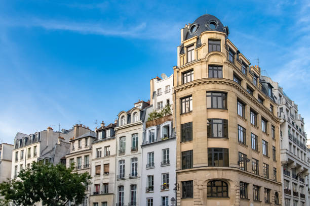 Louer un logement meublé à des fins touristiques impose des obligations. En effet, le propriétaire doit respecter certaines règles.