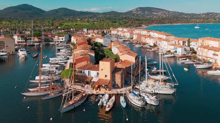La location meublée touristique suit un cadre légal précis. Elle s’adresse aux touristes pour des séjours de courte durée. Vous devez