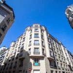 Peut-on faire appel à une conciergerie pour gérer une location meublée touristique ?